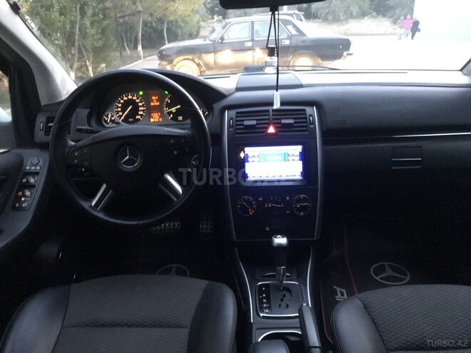 Mercedes B 180 2010, 86,000 km - 1.7 l - Sumqayıt