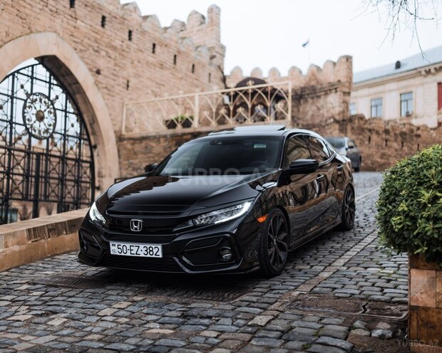 Honda Civic 2018, 75,000 km - 1.5 l - Bakı