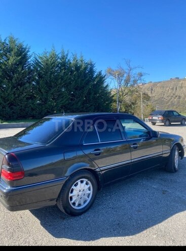 Mercedes C 220 1995, 550,000 km - 2.2 л - Quba