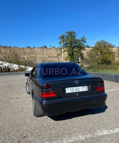 Mercedes C 220 1995, 550,000 km - 2.2 л - Quba