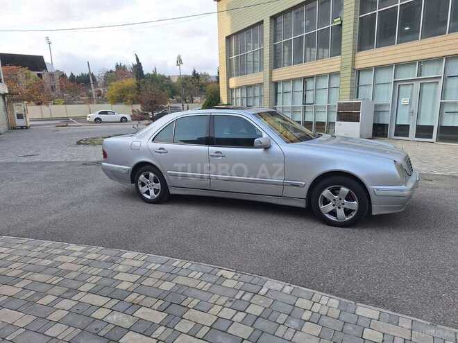Mercedes E 220 d 2002, 398,000 km - 2.2 л - Bakı