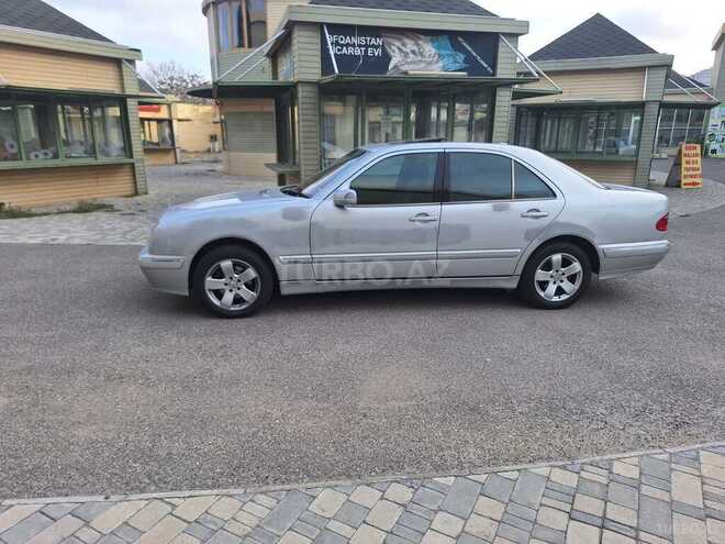 Mercedes E 220 d 2002, 398,000 km - 2.2 л - Bakı