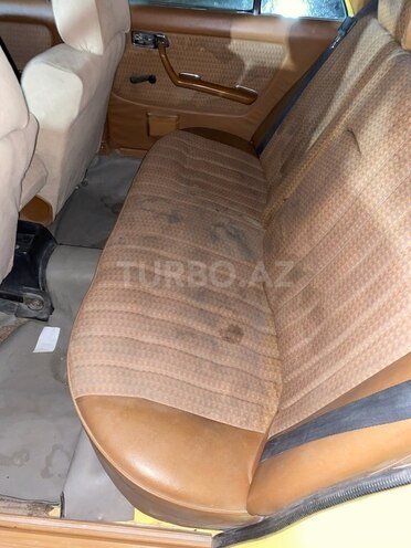 Mercedes E 200 1976, 185,200 km - 2.0 l - Bakı