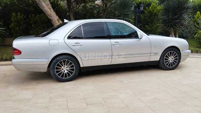 Mercedes E 240 1998, 42,500 km - 2.4 l - Bakı