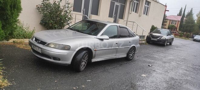 Opel Vectra 1999, 382,000 km - 22.2 l - Balakən