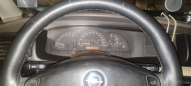 Opel Vectra 1999, 382,000 km - 22.2 l - Balakən
