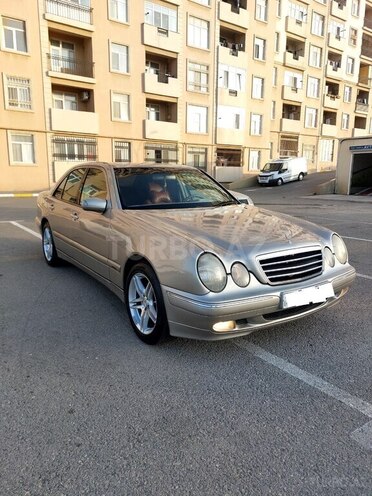 Mercedes E 240 2000, 492,000 km - 2.4 l - Bakı