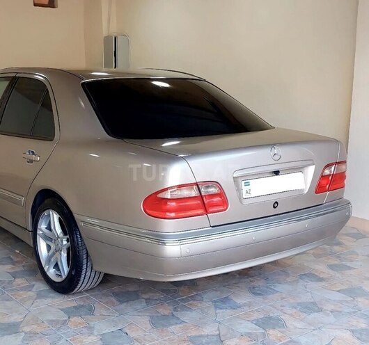 Mercedes E 240 2000, 492,000 km - 2.4 l - Bakı
