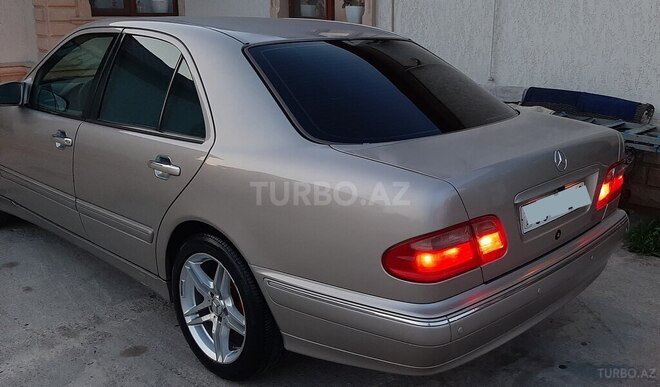 Mercedes E 240 2000, 492,000 km - 2.4 l - Bakı