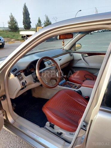 Mercedes E 240 2000, 492,000 km - 2.4 l - Bakı