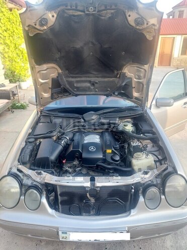 Mercedes E 240 2000, 492,000 km - 2.4 l - Bakı