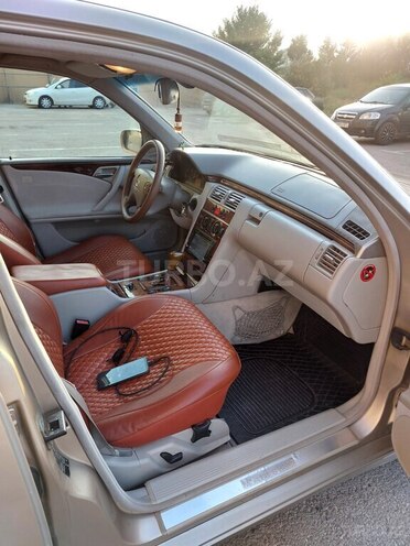 Mercedes E 240 2000, 492,000 km - 2.4 l - Bakı