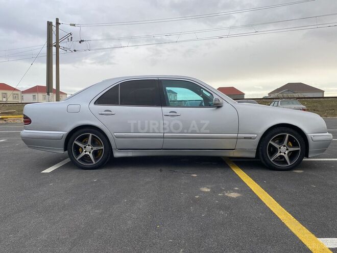 Mercedes E 220 d 2000, 283,700 km - 2.2 l - Bakı