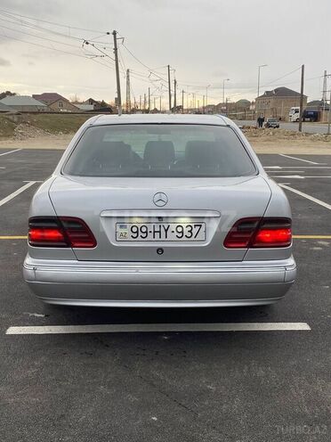 Mercedes E 220 d 2000, 283,700 km - 2.2 l - Bakı