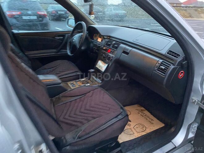 Mercedes E 220 d 2000, 283,700 km - 2.2 l - Bakı