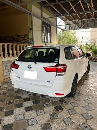 Toyota Corolla Fielder 2018, 107,000 km - 1.5 л - Bakı