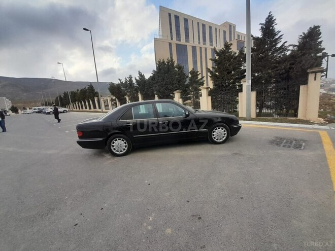 Mercedes E 240 2000, 400,000 km - 2.4 l - Bakı