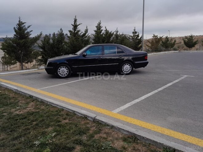 Mercedes E 240 2000, 400,000 km - 2.4 l - Bakı