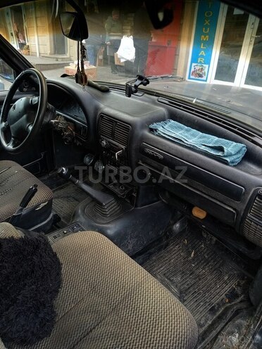 GAZ 3110 2002, 94,616 km - 2.4 l - Qazax