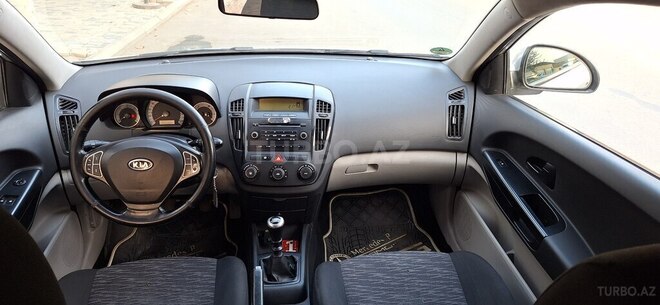 Kia Ceed 2008, 265,852 km - 1.6 л - Biləsuvar
