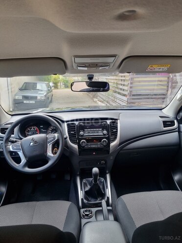 Mitsubishi L200 2023, 15,000 km - 2.5 l - Bakı