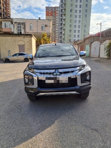 Mitsubishi L200 2023, 15,000 km - 2.5 l - Bakı