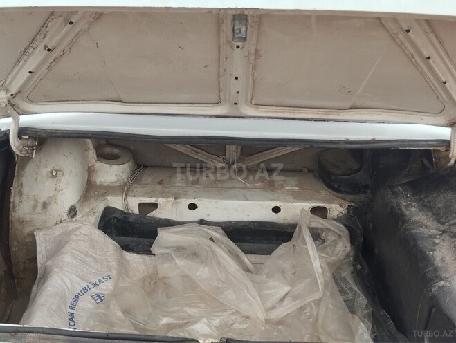 LADA (VAZ) 21011 1980, 98,520 km - 1.5 l - Salyan
