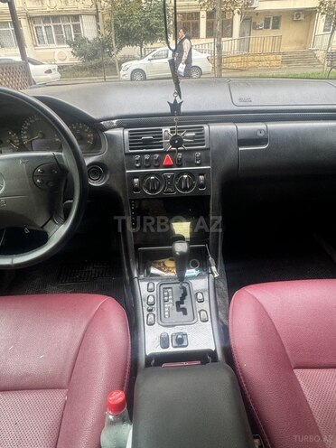 Mercedes E 320 1997, 300,000 km - 3.2 l - Bakı