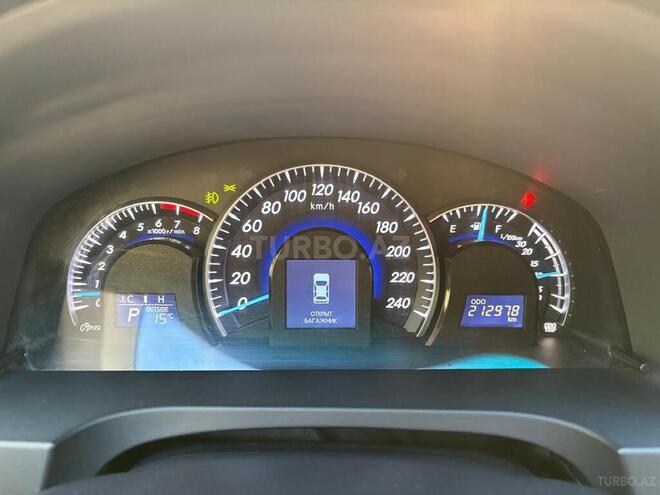 Toyota Camry-10