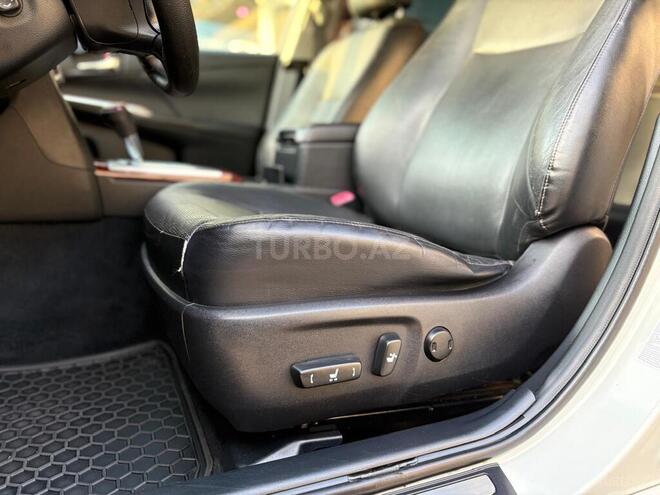 Toyota Camry-11