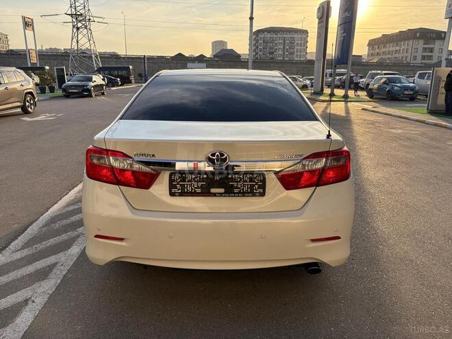 Toyota Camry-2