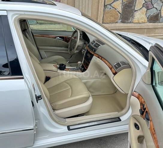 Mercedes E 320 2002, 298,000 km - 3.2 l - Bakı