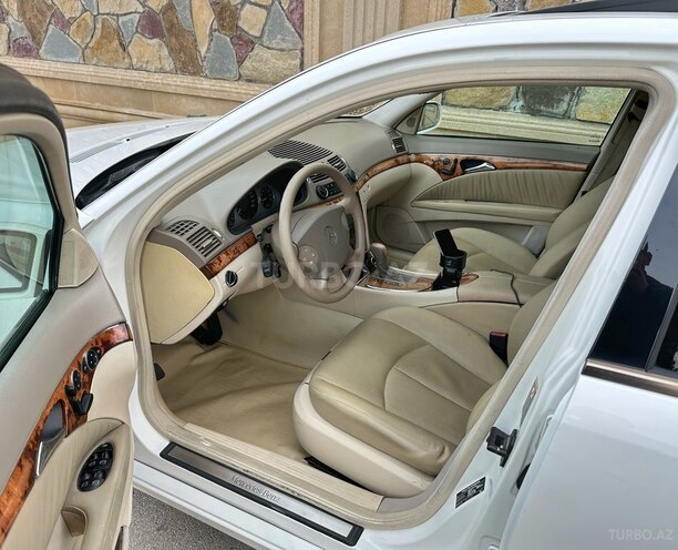 Mercedes E 320 2002, 298,000 km - 3.2 l - Bakı