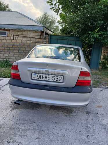 Opel Vectra 1998, 350,000 km - 1.6 л - Şəki