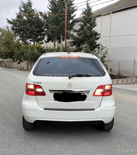 Mercedes B 180 2011, 92,000 km - 1.8 л - Bakı