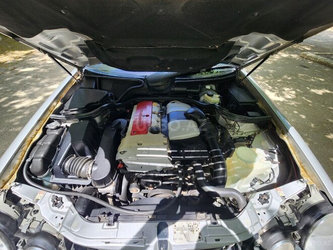 Mercedes E 200 2002, 327,000 km - 2.0 l - Bakı