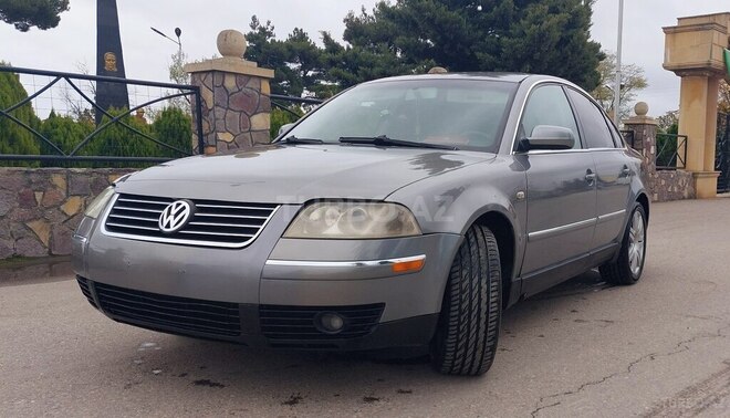 Volkswagen Passat 2003, 280,246 km - 1.8 l - Quba