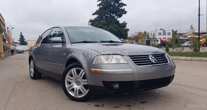 Volkswagen Passat 2003, 280,246 km - 1.8 l - Quba