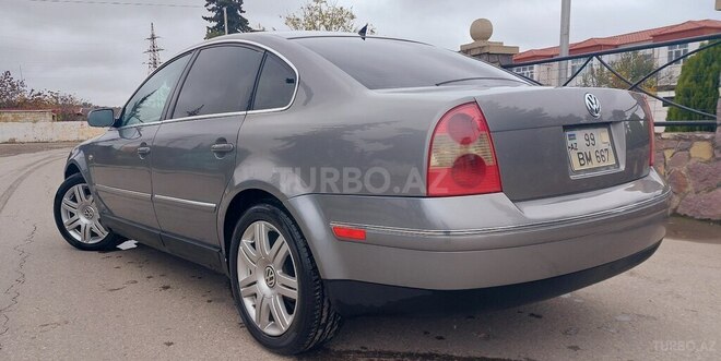 Volkswagen Passat 2003, 280,246 km - 1.8 l - Quba