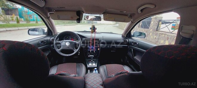 Volkswagen Passat 2003, 280,246 km - 1.8 l - Quba