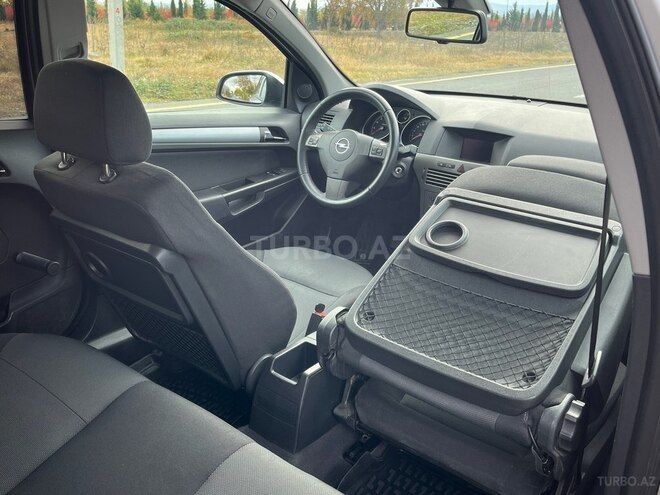 Opel Astra 2006, 268,000 km - 1.4 l - Qax