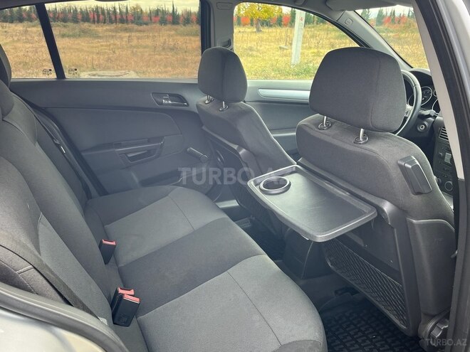 Opel Astra 2006, 268,000 km - 1.4 l - Qax