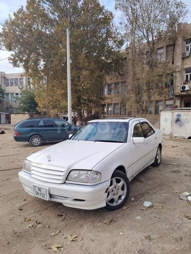 Mercedes C 230 1999, 182,000 km - 2.3 l - Sumqayıt