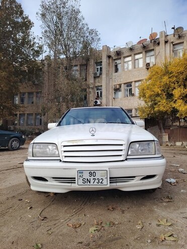 Mercedes C 230 1999, 182,000 km - 2.3 l - Sumqayıt