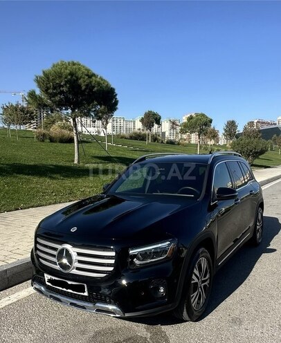 Mercedes GLB 250 4MATIC 2023, 834 km - 2.0 l - Bakı