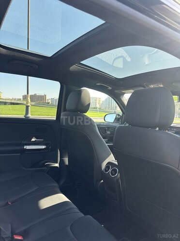 Mercedes GLB 250 4MATIC 2023, 834 km - 2.0 l - Bakı