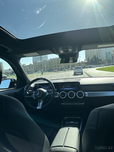 Mercedes GLB 250 4MATIC 2023, 834 km - 2.0 l - Bakı