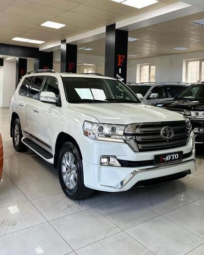 Toyota Land Cruiser-2
