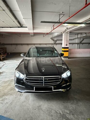 Mercedes E 300 e 4MATIC 2021, 74,000 km - 2.0 l - Bakı