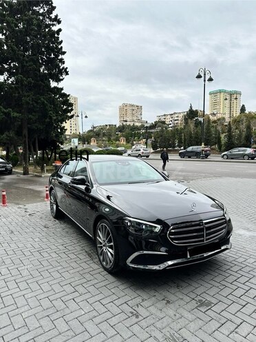 Mercedes E 300 e 4MATIC 2021, 74,000 km - 2.0 l - Bakı
